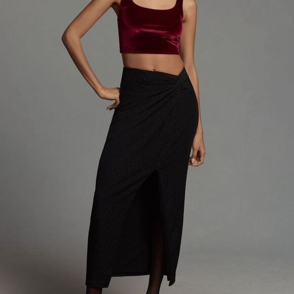 Velvet Crop Top in Red - Picture 4 of 4